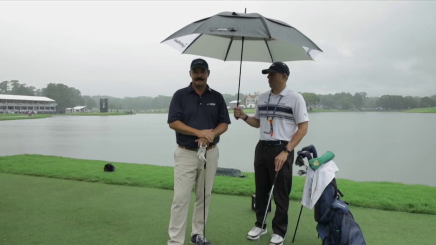Wagner plays 15th hole at rainy East Lake Wagner plays 15th hole at rainy East Lake