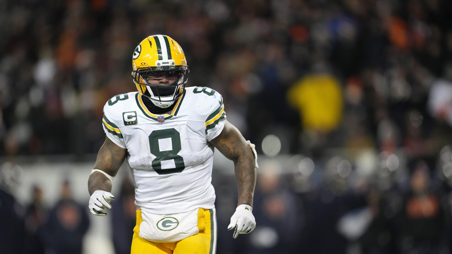 乔什·雅各布斯仍在专员的豁免名单上,而 NFL 正在审查他的案件