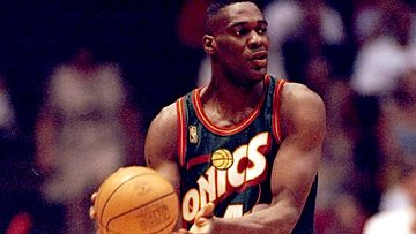 Former NBA AllStar Shawn Kemp arrested in connection to driveby
