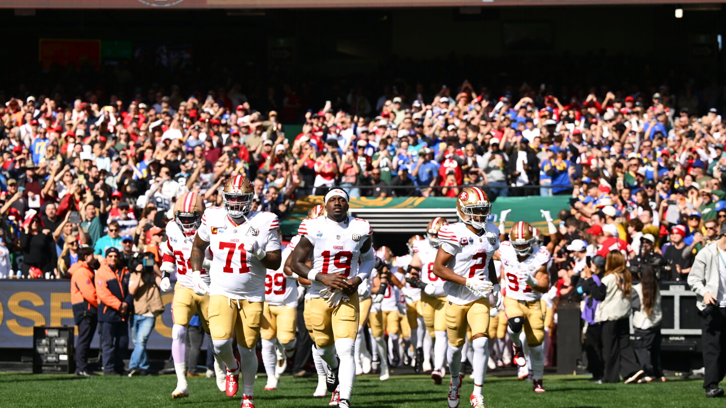 49ers Extend Lead to 24-7 as Deebo Samuel Scores Touchdown in Fourth Quarter 49ers Extend Lead to 24-7 as Deebo Samuel Scores Touchdown in Fourth Quarter