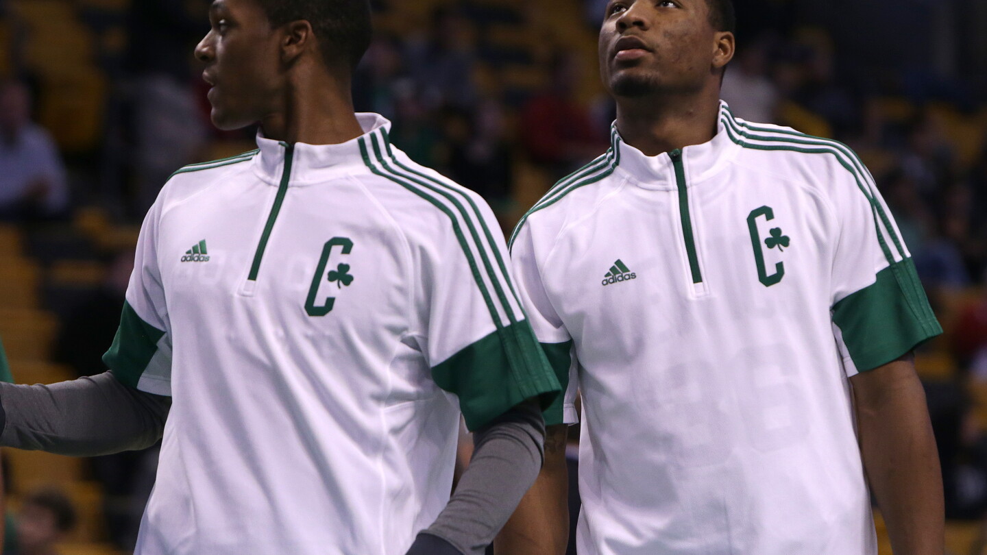 Marcus Smart Rajon Rondo Marcus Smart will start at point guard for Celtics until Rajon Rondo ...