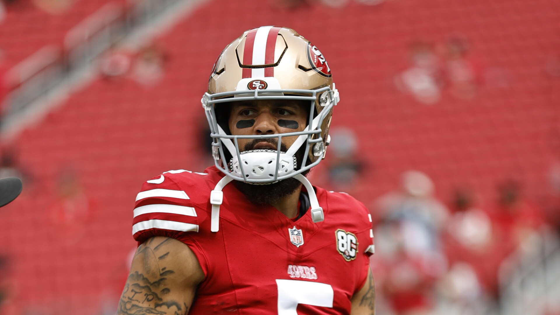 49ers WR Mike Evans is questionable with a hip injury