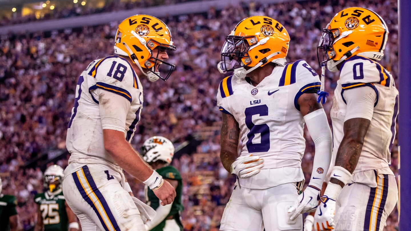 Nussmeier’s four touchdowns lead No. 3 LSU to dominant 56-10 win over Southeastern Louisiana Nussmeier’s four touchdowns lead No. 3 LSU to dominant 56-10 win over Southeastern Louisiana
