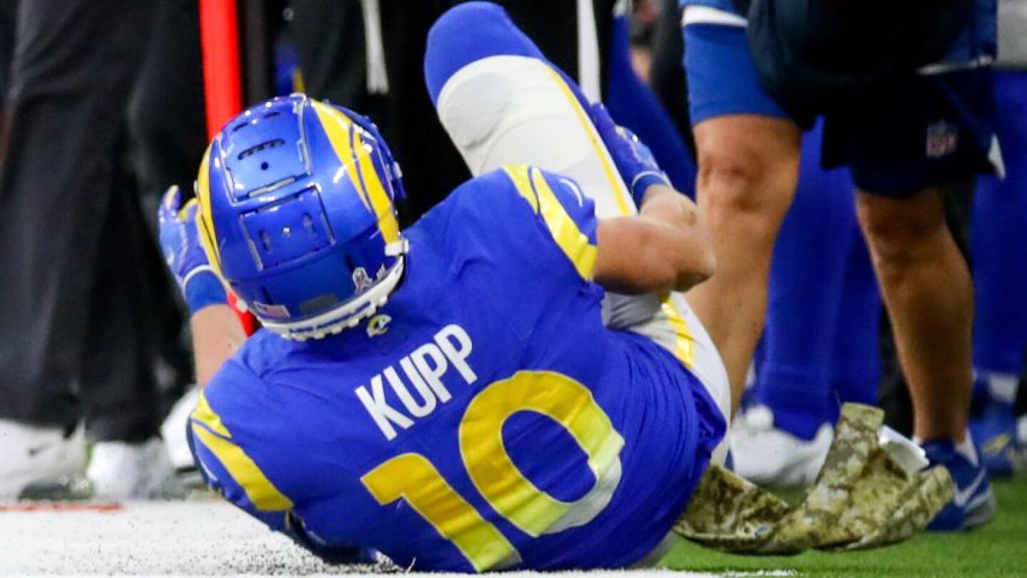 Lush Foot Sprain To Sideline Mavs' Cooper Flagg Through All-star Break Background for Desktop Lush Foot Sprain To Sideline Mavs' Cooper Flagg Through All-star Break Background for Desktop