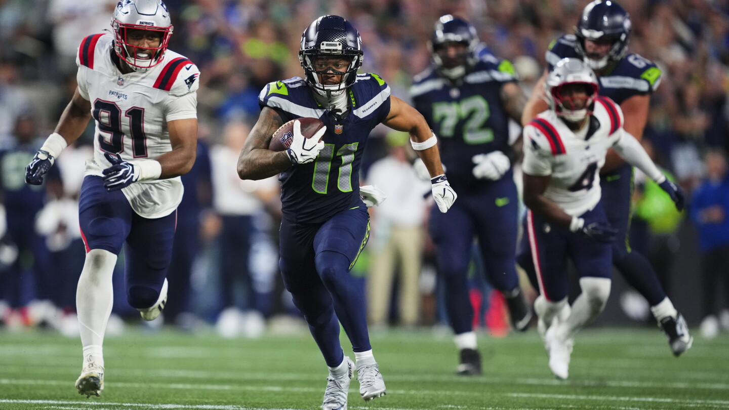 Jaxon Smith-Njigba had 122 of the Seahawks’ 200 receiving yards, and Seattle’s only TD Jaxon Smith-Njigba had 122 of the Seahawks’ 200 receiving yards, and Seattle’s only TD