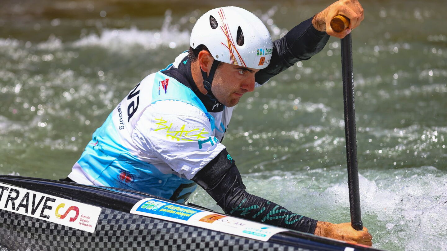 Trave edges field for men's canoe at ICF Worlds