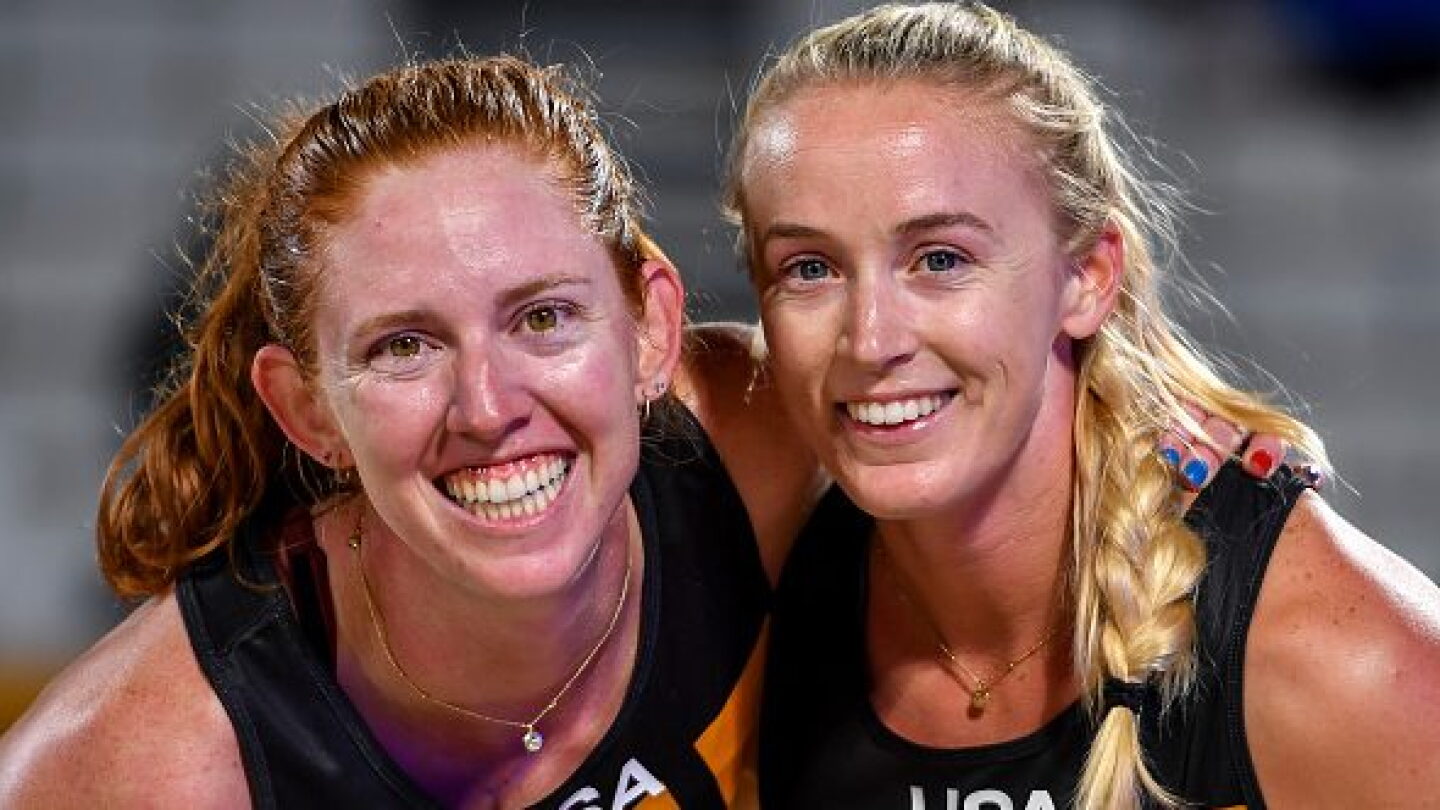 Huvhs Kelly Cheng, Sara Hughes, beach volleyball's new sensation, win World ...
