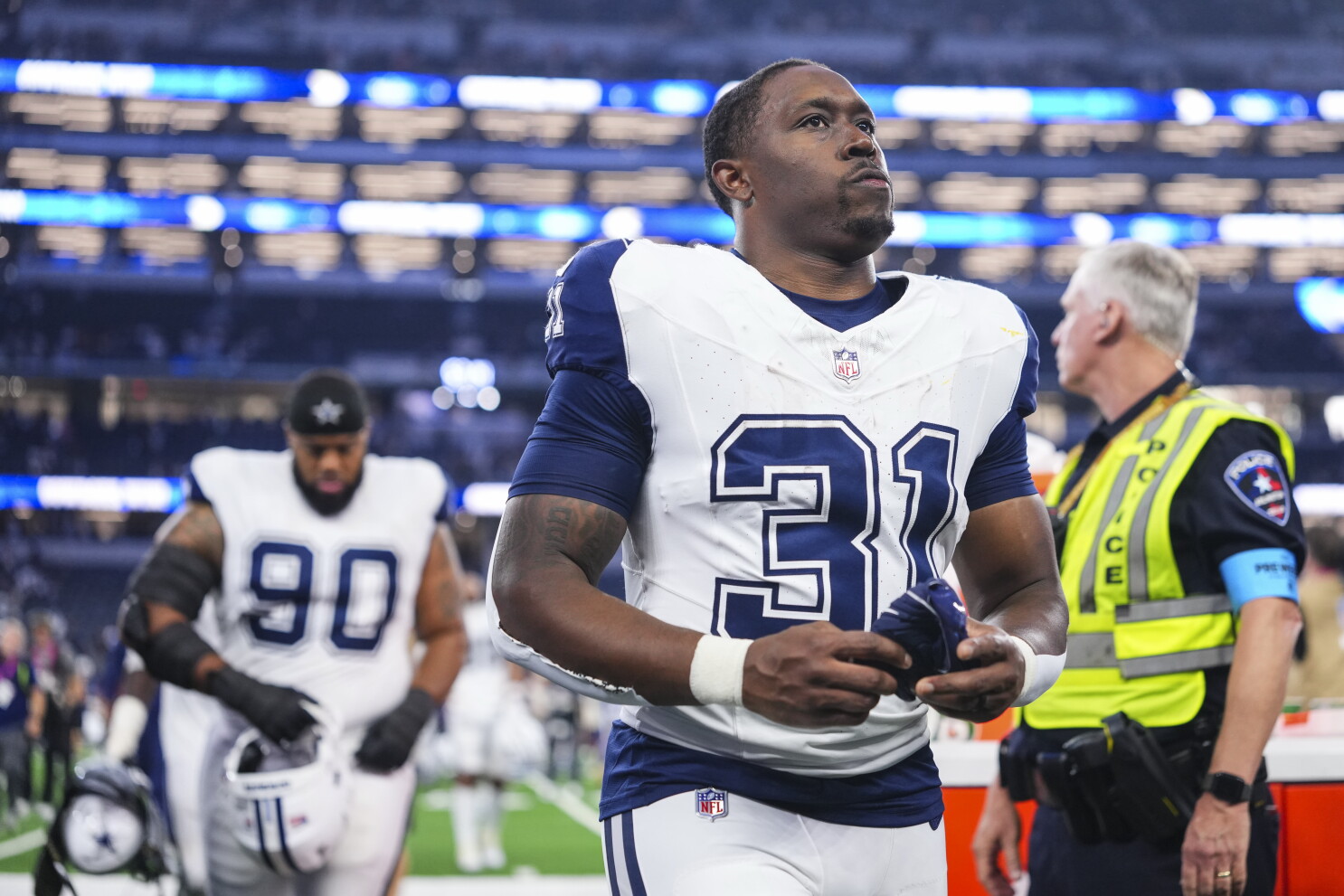 Cowboys waive RB Emari Demercado