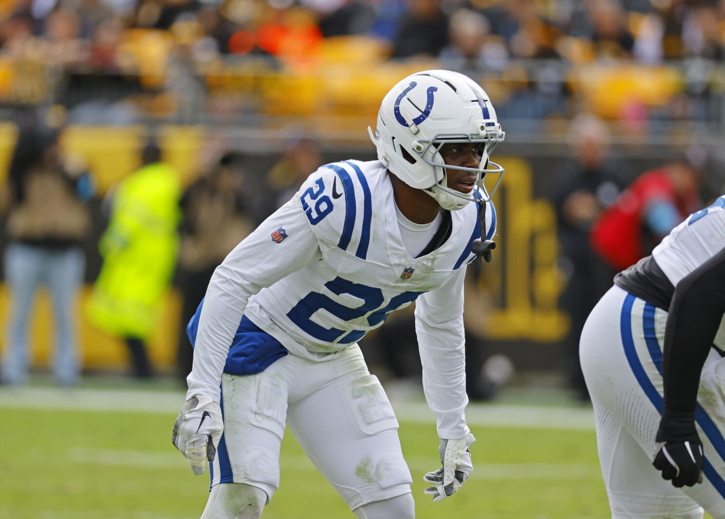 Colts place CB Cam Taylor-Britt on IR, sign CB Kenneth Harris from practice squad