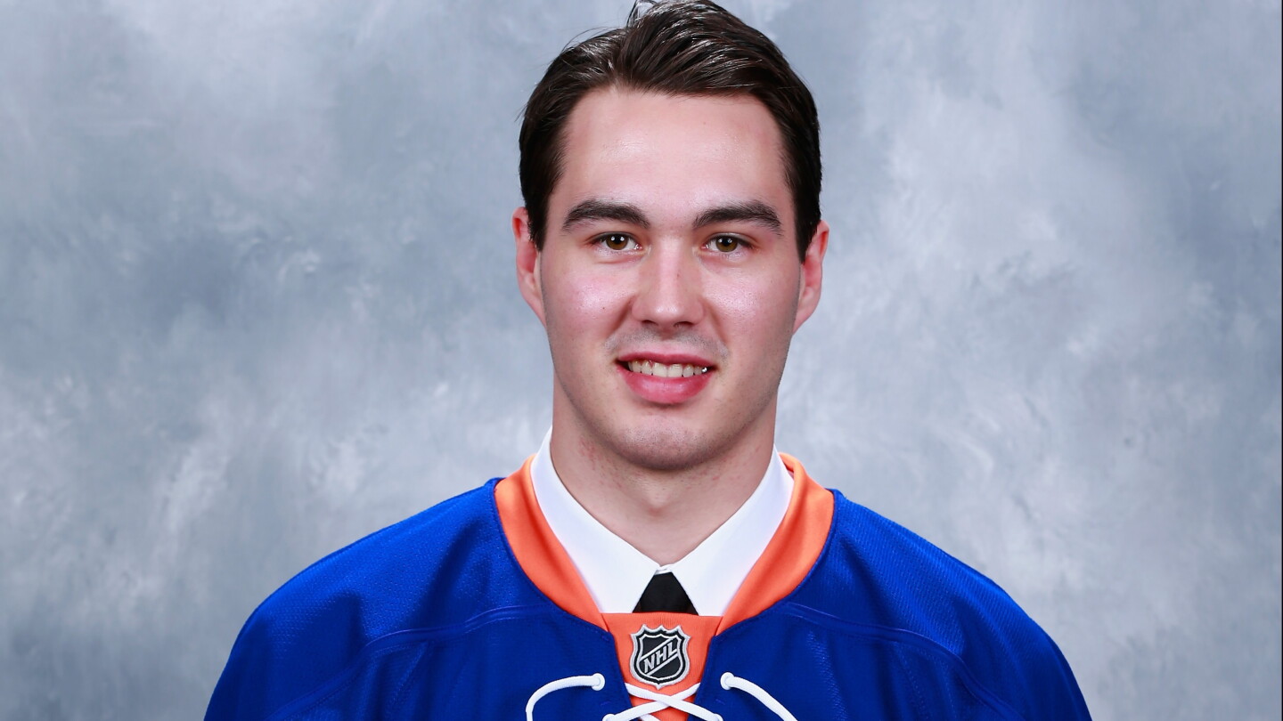 Isles prospect Pilon 'has lost his passion to play' - NBC Sports