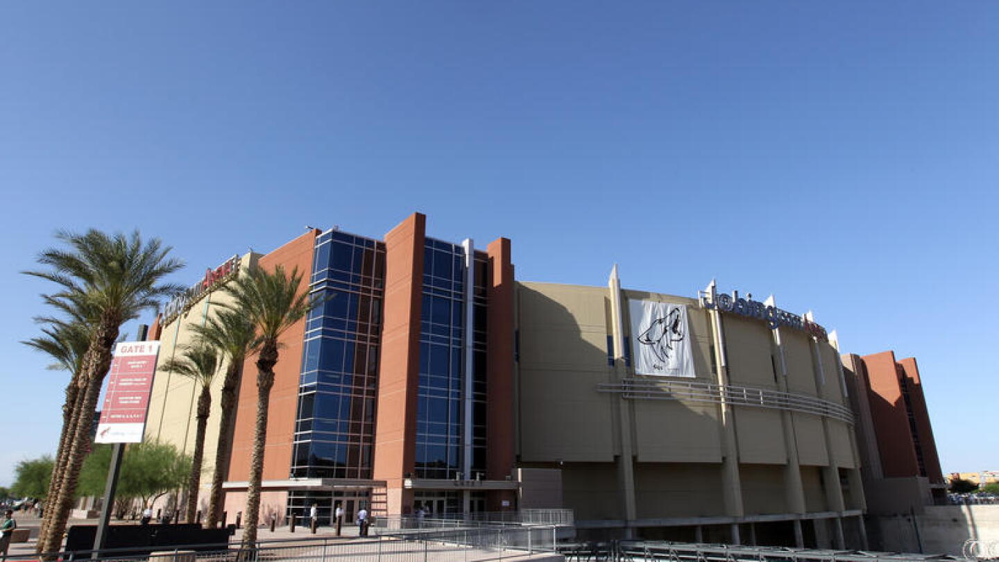 Job Arena Meanwhile, in Glendale... - NBC Sports