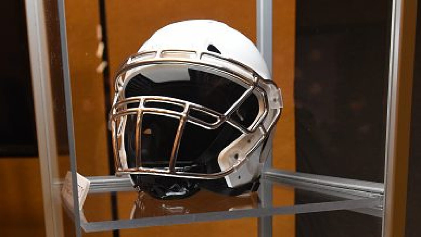 Position Specific Helmets First position-specific helmet ranks No. 2 in NFL lab testing - NBC Sports