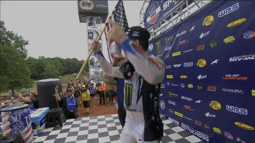 nbc_moto_deegan_260704.jpg