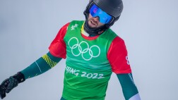 Image for Australian snowboarder Cameron Bolton airlifted to hospital with broken neck