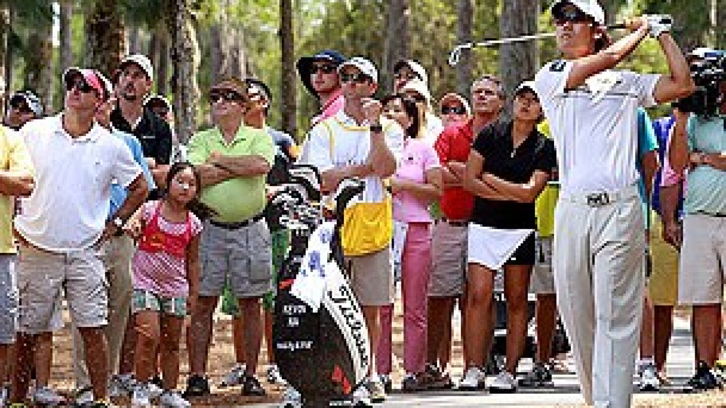 Caddie races at Colonial - NBC Sports