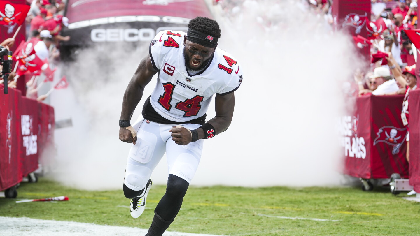 Bucs get Chris Godwin, Yaya Diaby back at practice