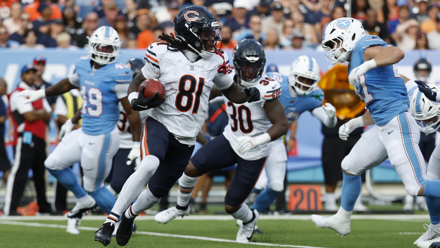 熊队三轮秀扎文·托马斯在他的第一次 NFL 比赛中就取得了 97 码达阵。