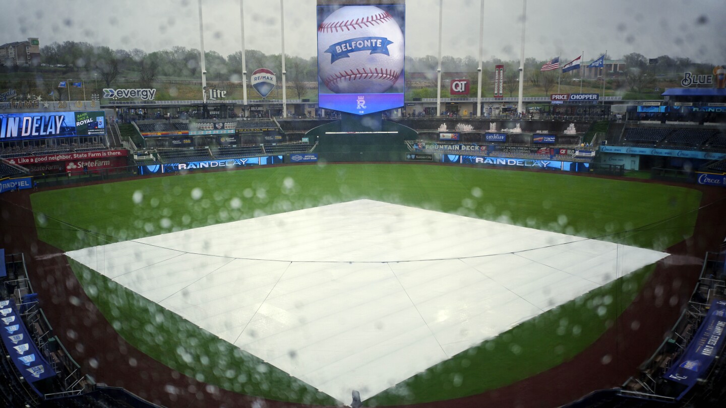 Royals to build a $1.9B ballpark at Crown Center as part of a $3B downtown KC redevelopment project