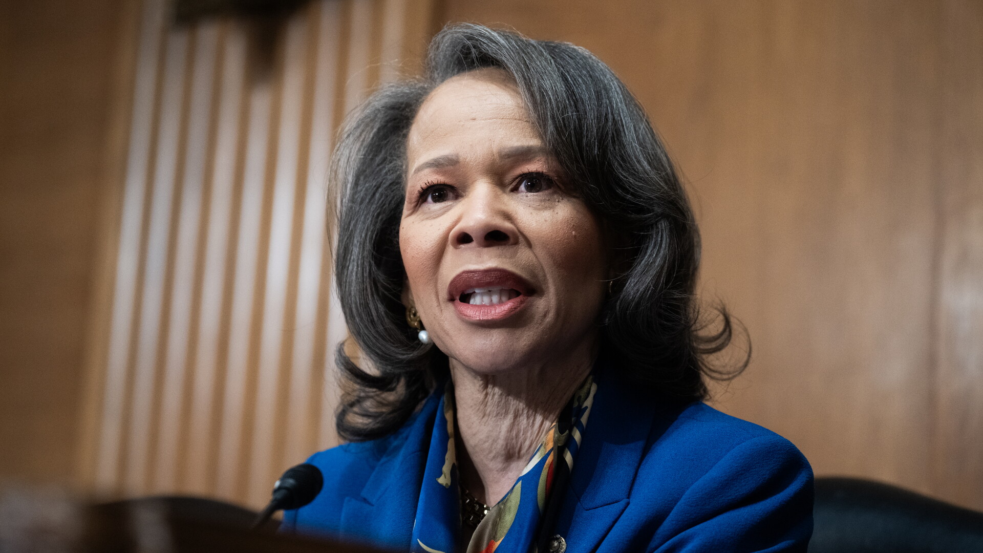Senator Lisa Blunt Rochester seeks answers from Roger Goodell regarding the Jalen Hurts situation
