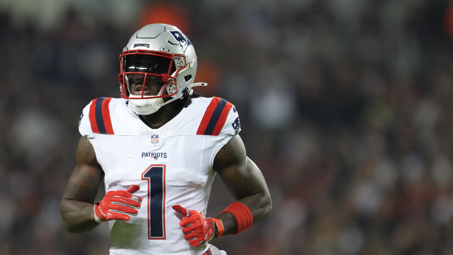 A.J. Brown and Ben Brown Limited in Patriots Practice