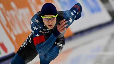 Image for Jordan Stolz opens Hamar World Cup with two golds, two track records