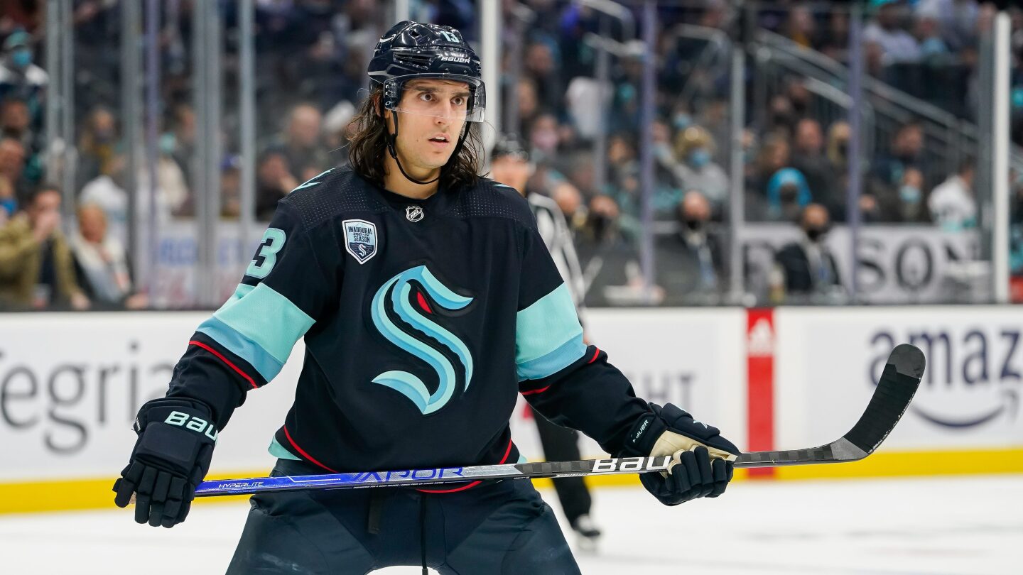 Brandon Tanev taking on new role with Kraken during recovery - NBC Sports