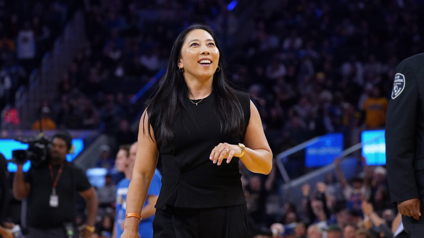 Asia Fuzz Wnba Natalie Nakase is 1st Asian American WNBA head coach and unfazed by ...