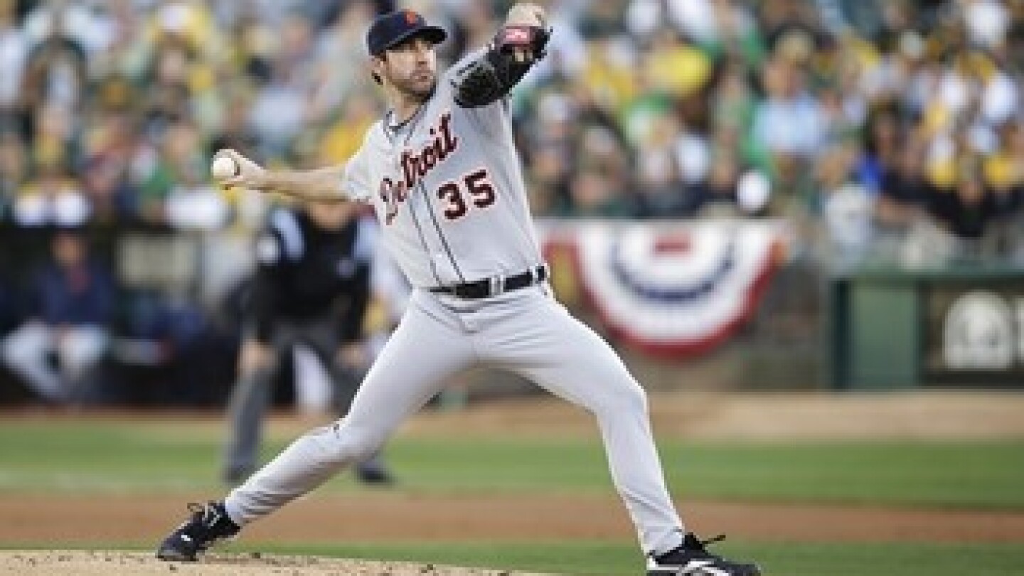 Justin Verlander perfect through five innings in Game 5 of ALDS against