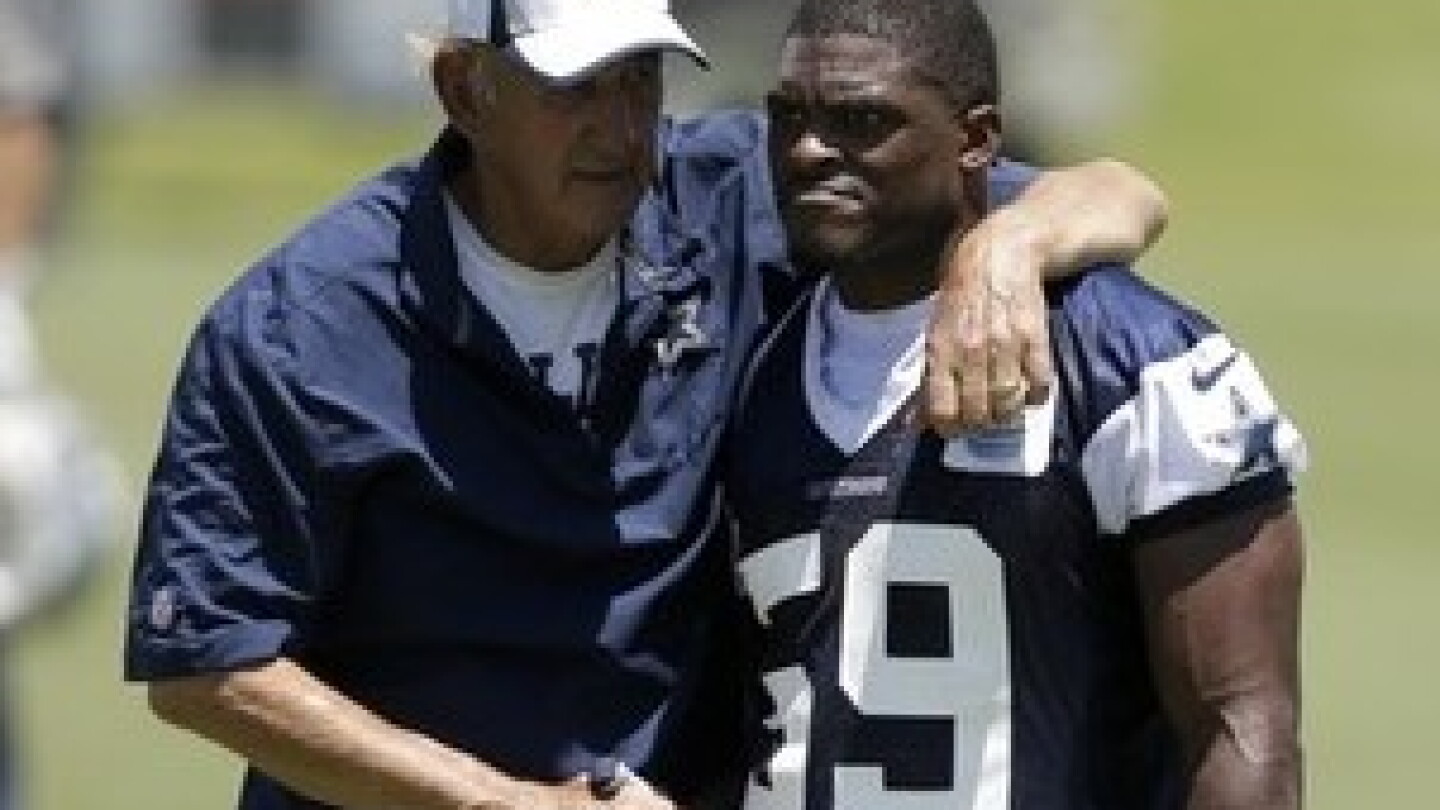Lance Dunbar, Ernie Sims fight at Cowboys camp - NBC Sports