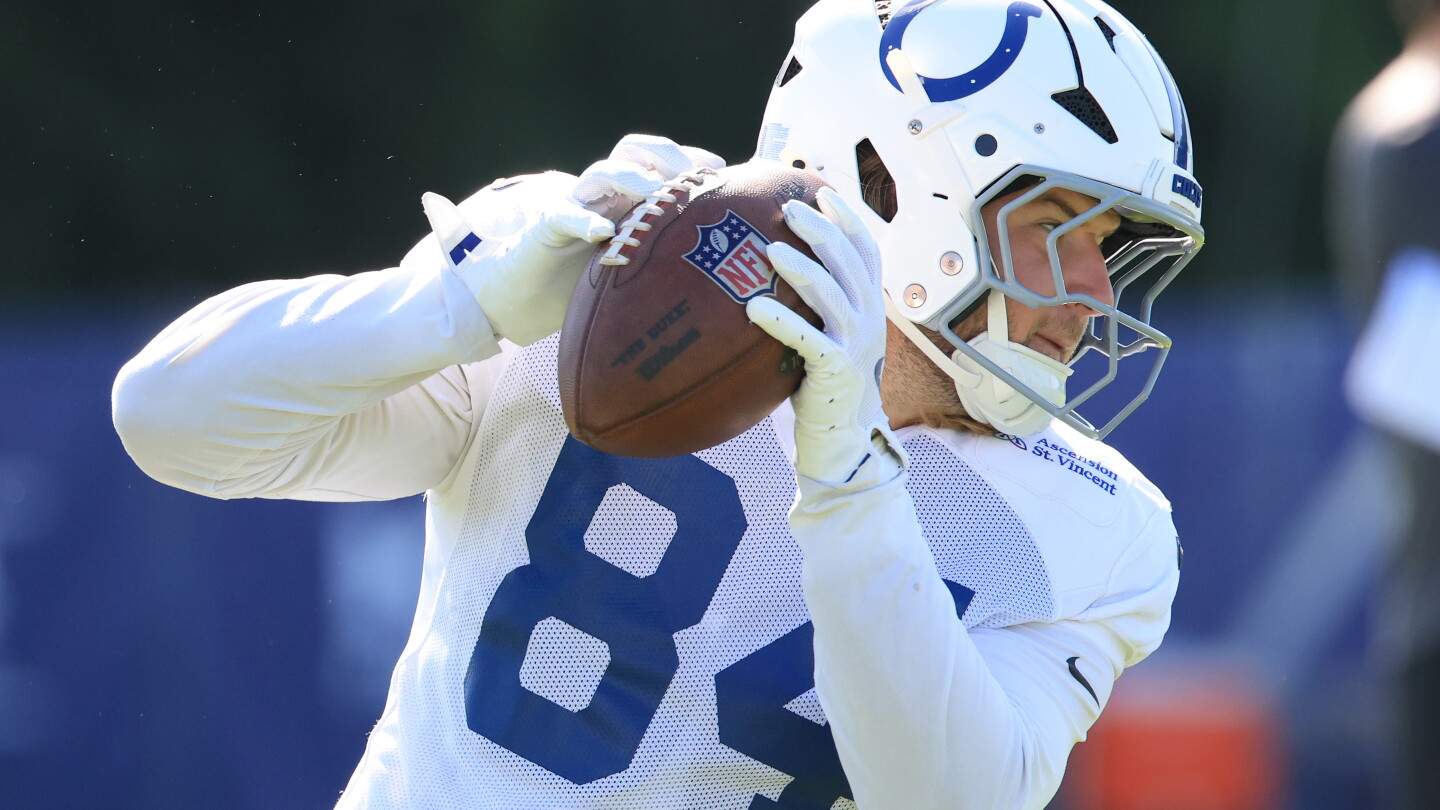 Colts Tight End Tyler Warren Leaves Practice with Groin Injury