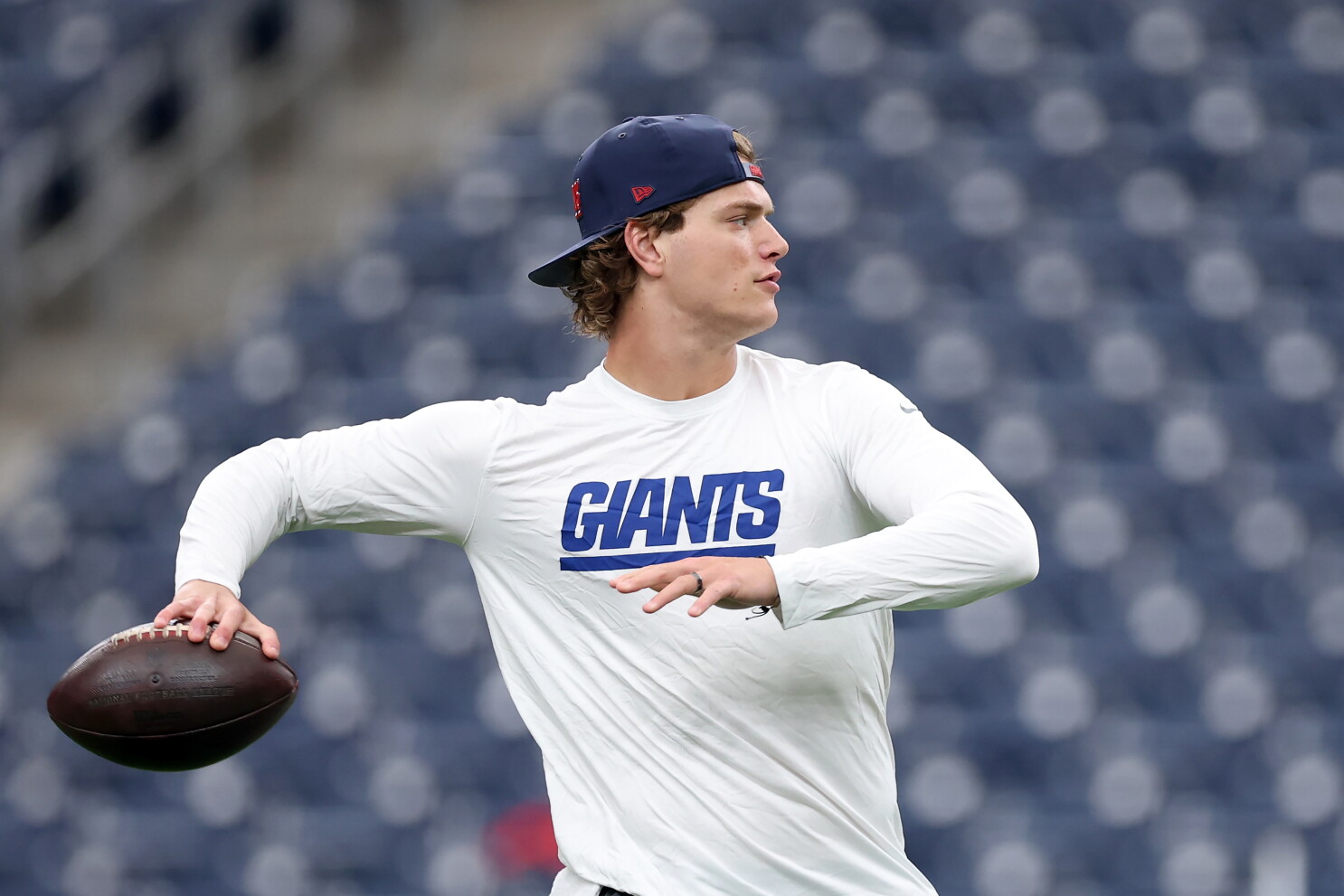 J.J. McCarthy carries four-game winning streak into first start for Giants