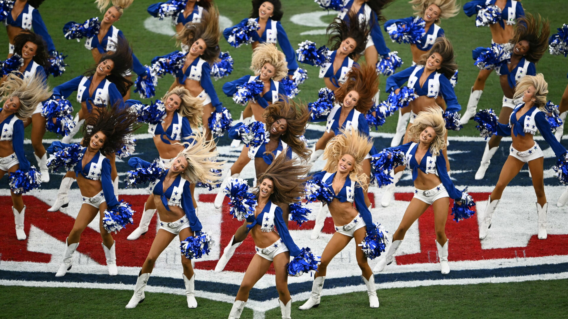 Fantasy football NFL news illustration