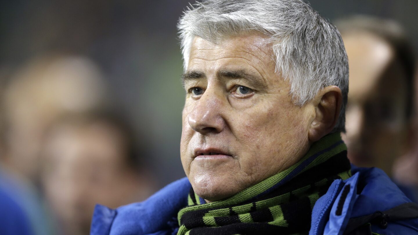 Legendary American coach Sigi Schmid dies NBC Sports