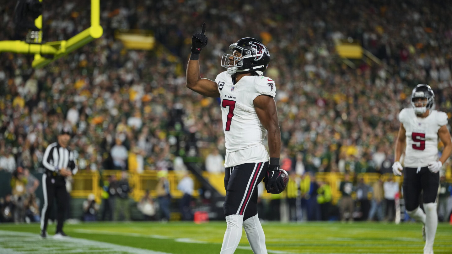 Atlanta Falcons’ Bijan Robinson Named NFC Offensive Player of the Week Atlanta Falcons’ Bijan Robinson Named NFC Offensive Player of the Week