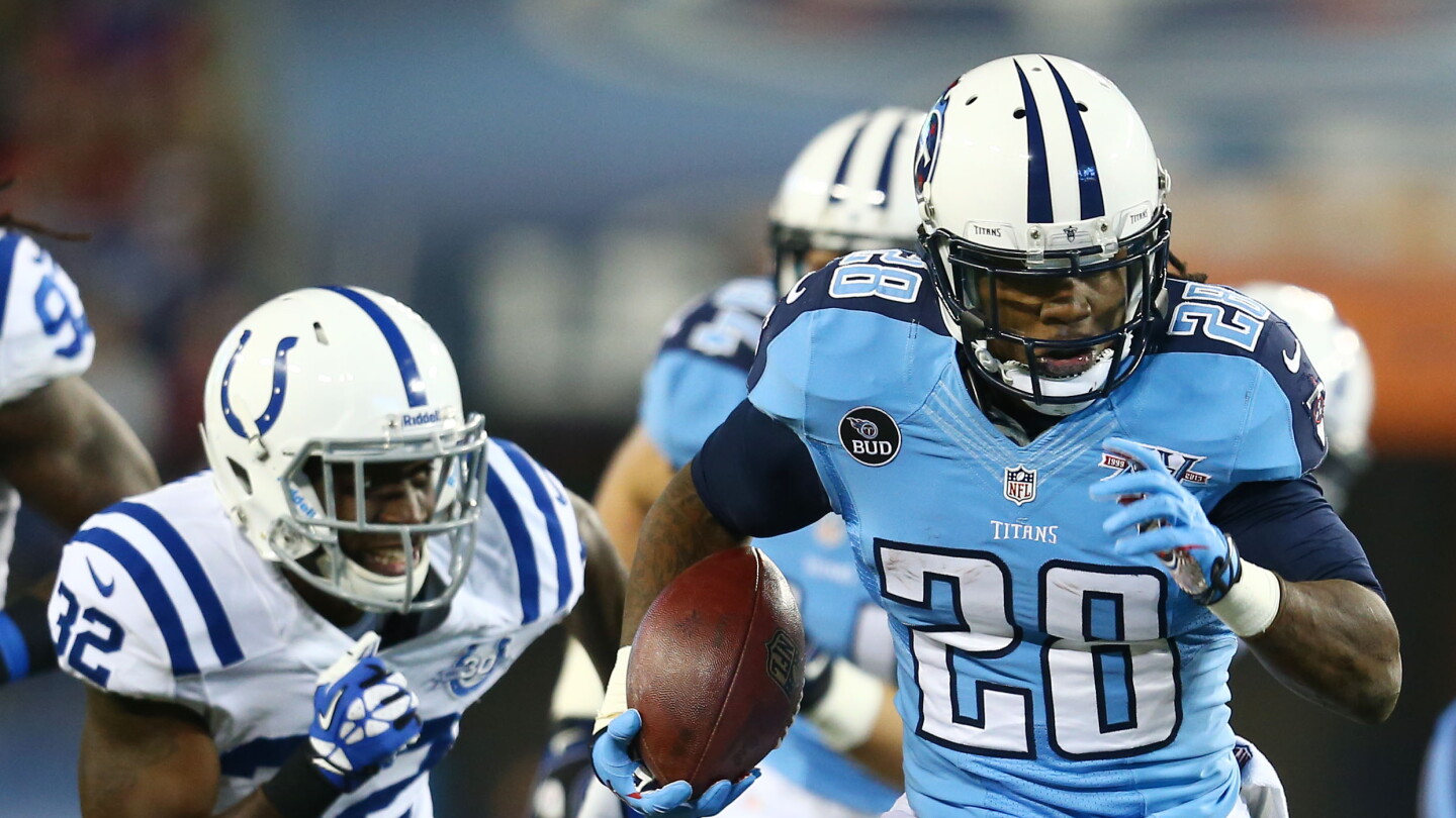 克里斯·约翰逊 (Chris Johnson) 分享了他的足球生涯和肌萎缩侧索硬化症 (ALS)。承认之间可能存在的关系