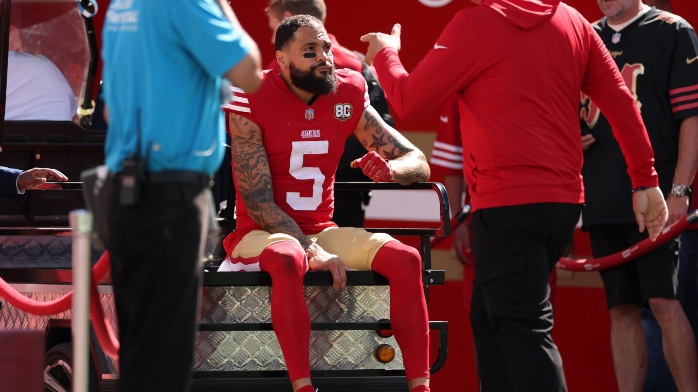 Report: Mike Evans considered day-to-day with rib injury