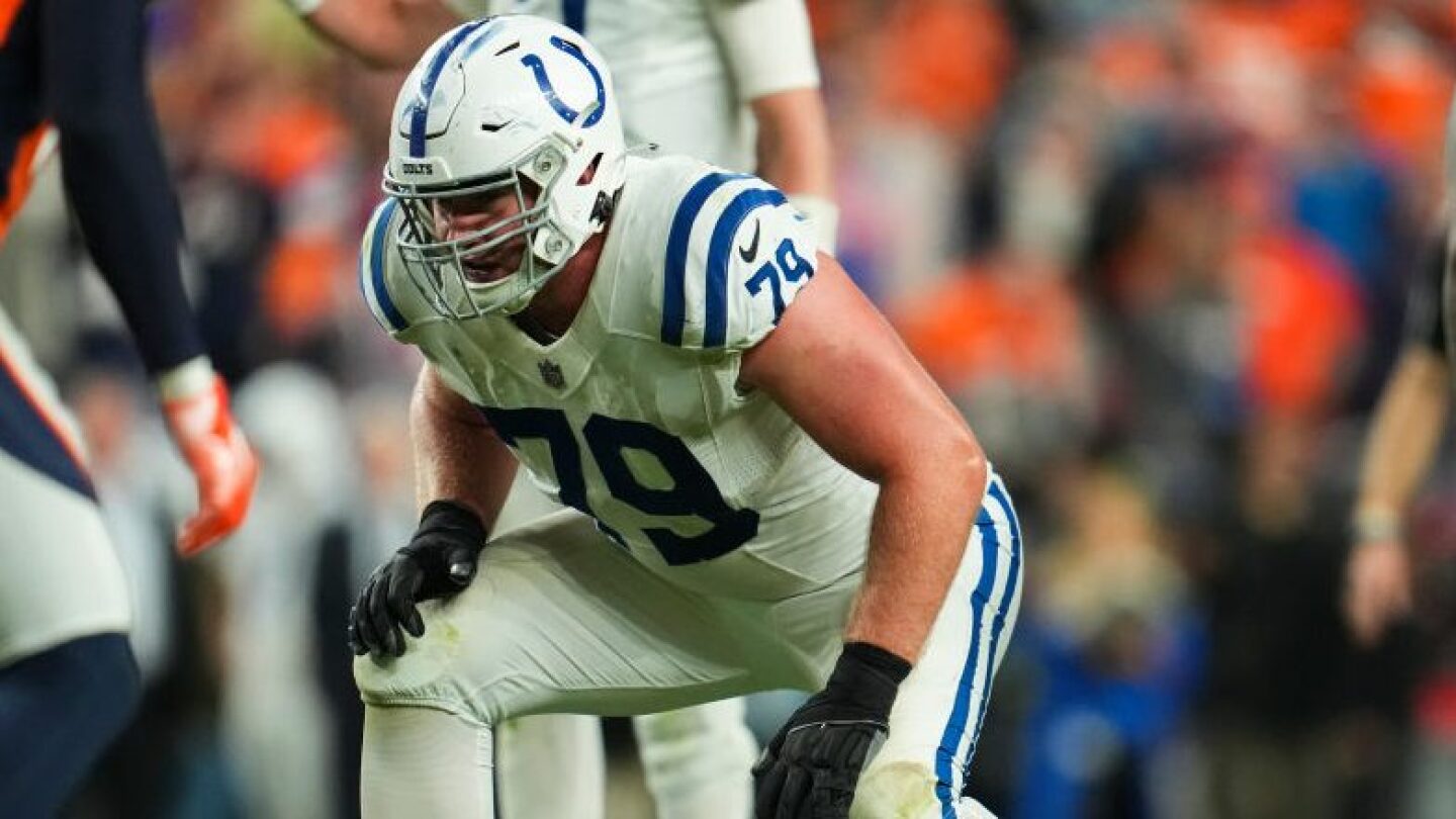 Colts sticking with rookie LT Bernhard Raimann after