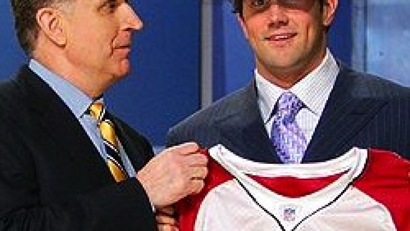 Dean Cain, Matt Leinart trade barbs (yes, it's still a little slow