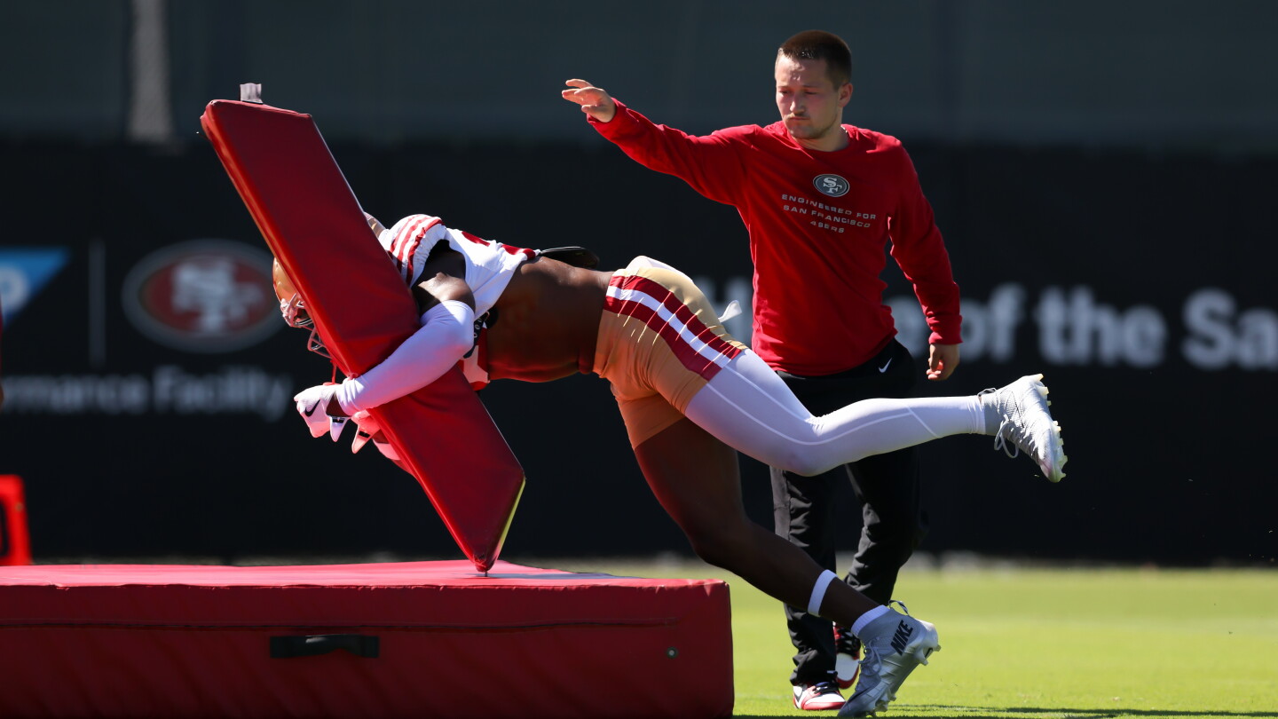 49ers Cornerback Nate Hobbs to Miss Weeks Due to Groin Injury