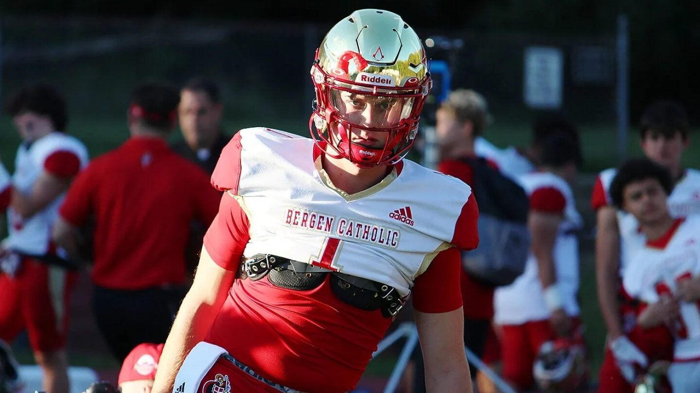 Notre Dame gets the letter Consensus threestar quarterback Steve