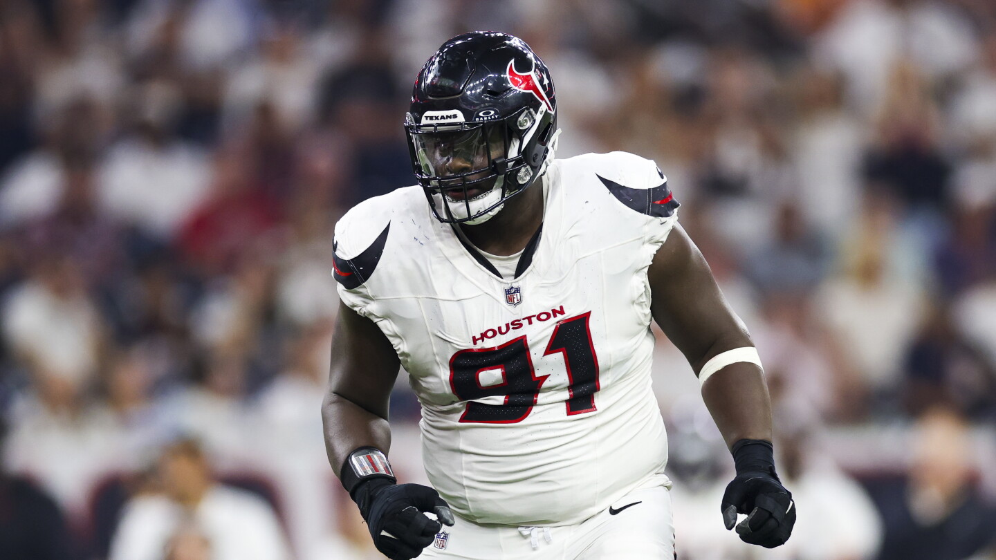 Raiders Sign Veteran Defensive Lineman Foley Fatukasi