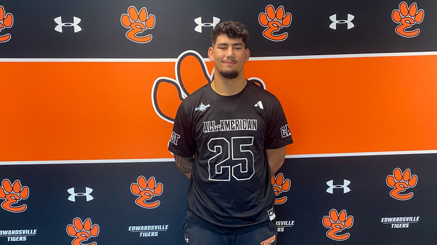 Five-Star Iose Epenesa Honored as a 2025 Navy All-American - NBC Sports