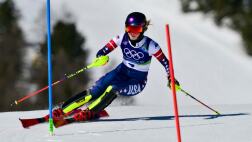 Image for Mikaela Shiffrin jumps out to commanding lead in women's slalom