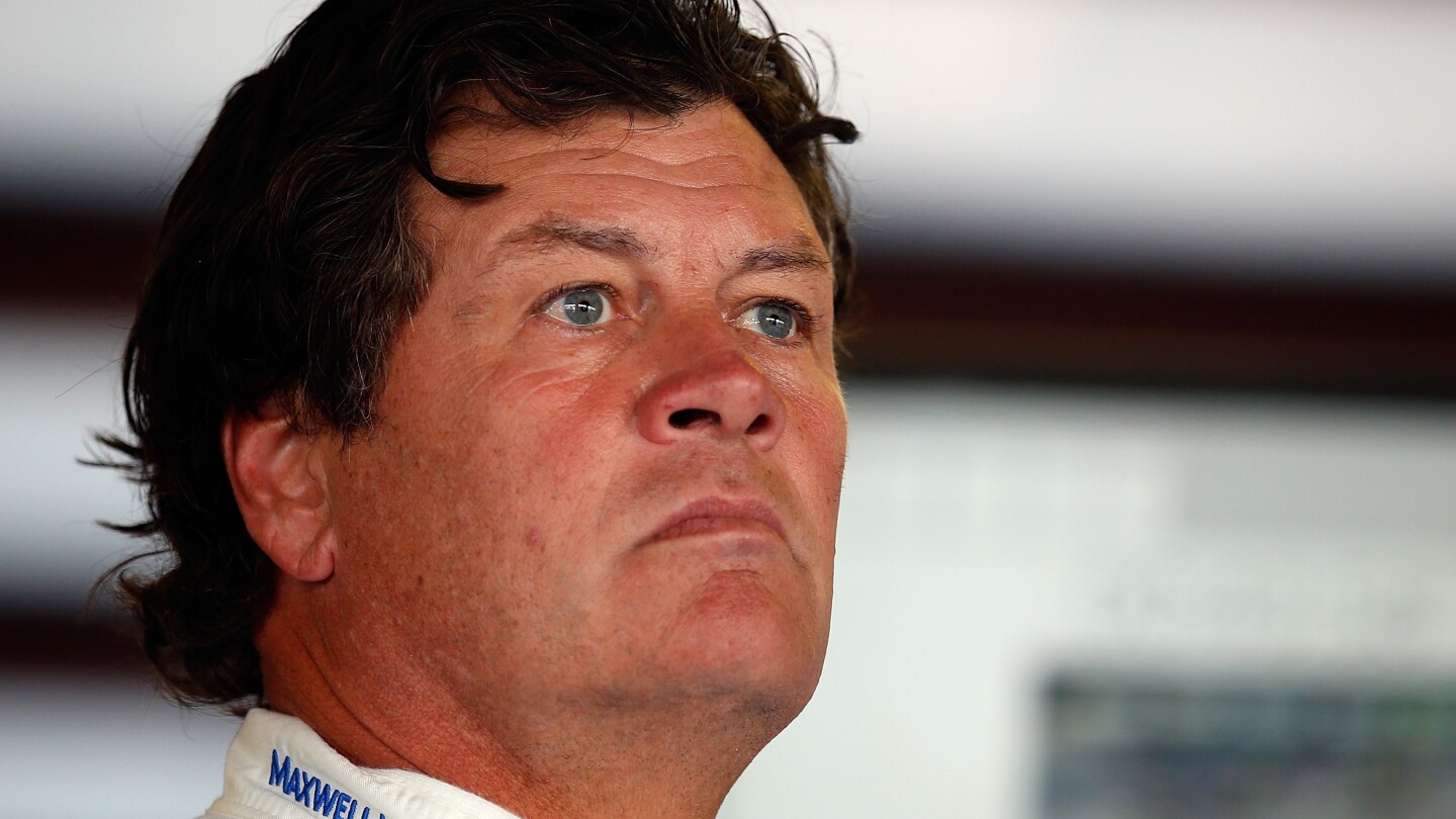 Exploring Michael Waltrip All About the American Race Car Driver michael waltrip