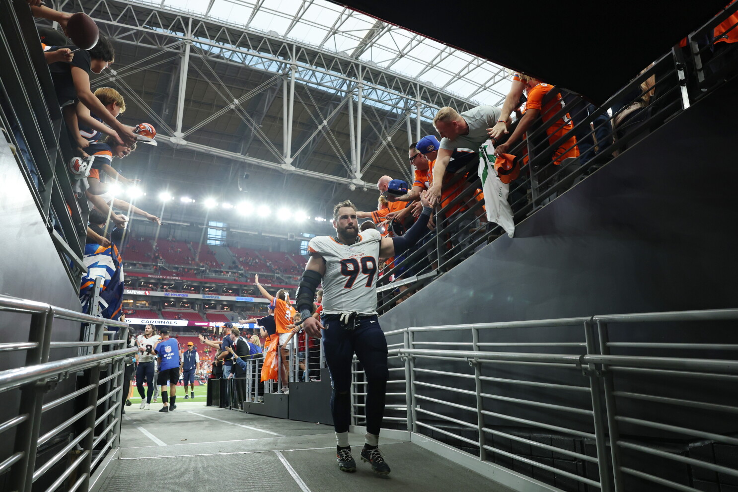 Broncos DT Zach Allen says he'll be fine after hurting hamstring