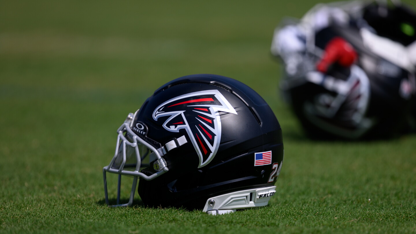 Falcons Sign Defensive Tackle Eric Johnson