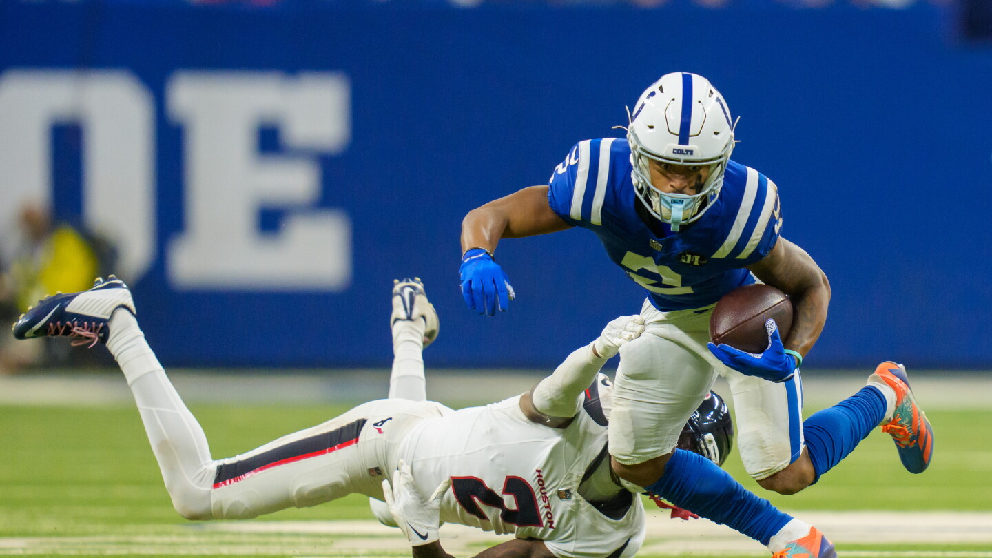 Colts Re-sign Wide Receiver D.J. Montgomery
