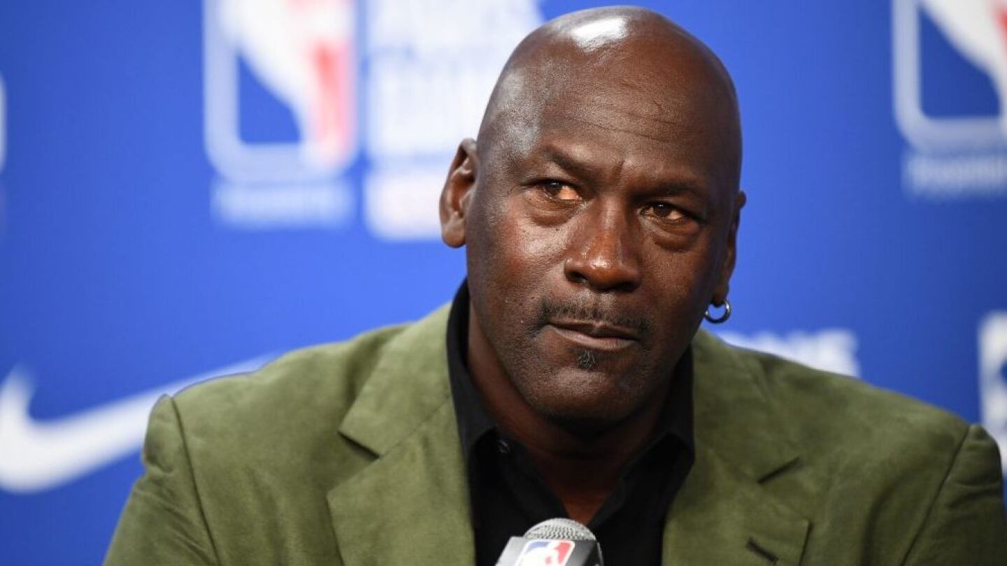 Director talks racing Michael Jordan, Bulls 'The Last Dance' documentary to  screen - NBC Sports