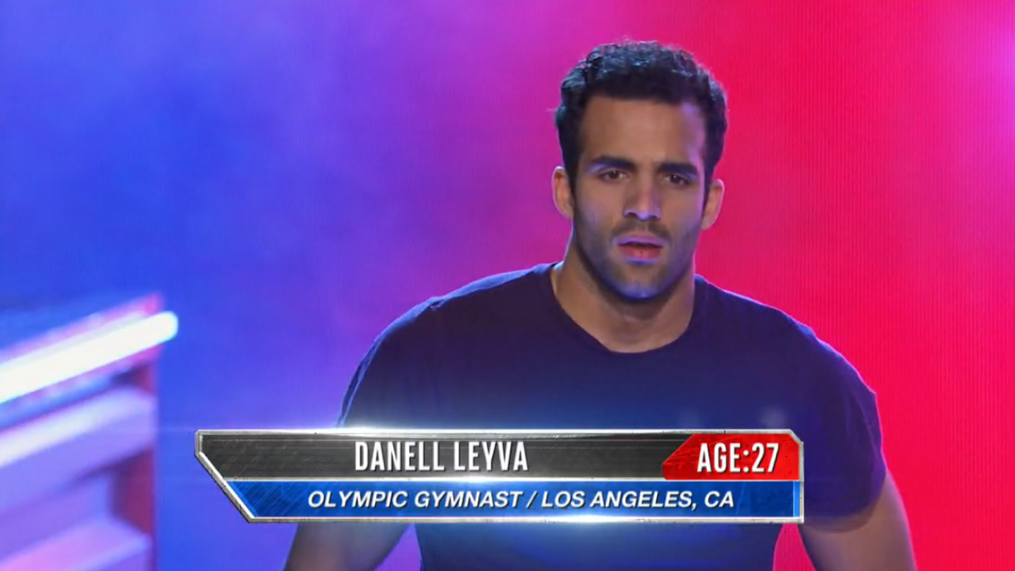 Danell Leyva makes incredible save on 'American Ninja Warrior' - NBC Sports