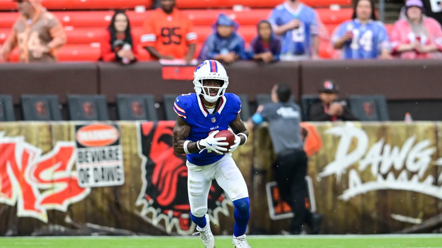 Bills Release Mecole Hardman and Mitch Wishnowsky as Roster Cuts Begin